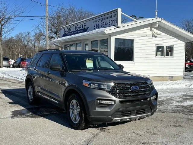 2022 Ford Explorer XLT 4WD photo