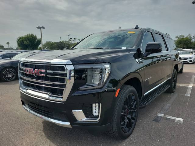 2023 GMC Yukon XL SLT 4WD photo