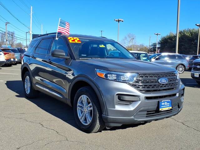 2022 Ford Explorer XLT 4WD photo