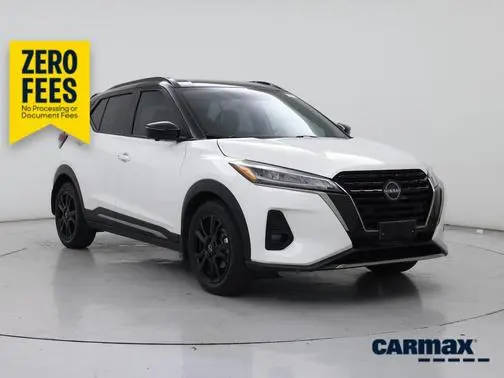 2023 Nissan Kicks SR FWD photo