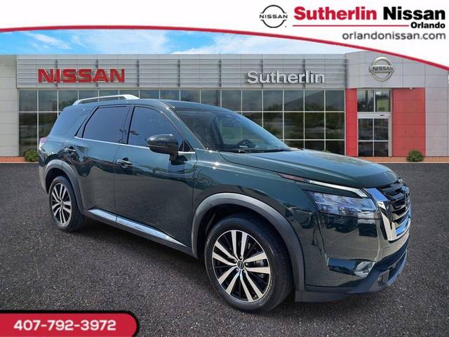 2023 Nissan Pathfinder Platinum FWD photo