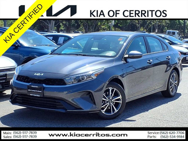 2023 Kia Forte LXS FWD photo