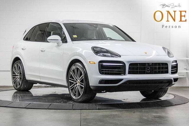 2023 Porsche Cayenne S Platinum Edition AWD photo