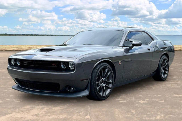 2021 Dodge Challenger R/T Scat Pack RWD photo