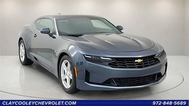 2021 Chevrolet Camaro 2LT RWD photo