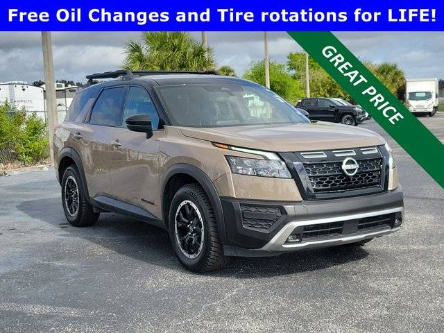 2023 Nissan Pathfinder Rock Creek 4WD photo