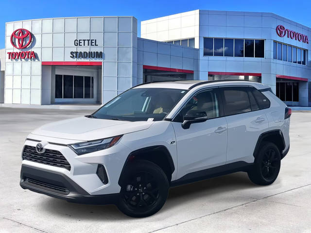 2022 Toyota RAV4 XLE FWD photo