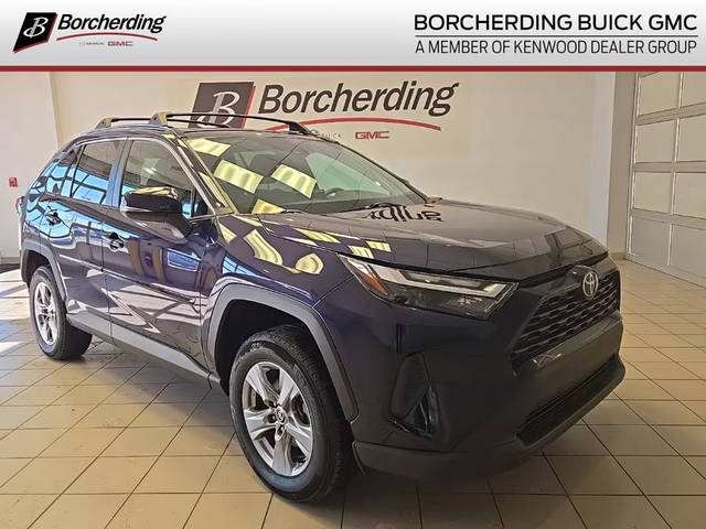 2022 Toyota RAV4 XLE AWD photo
