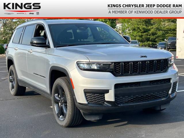 2023 Jeep Grand Cherokee L Altitude 4WD photo