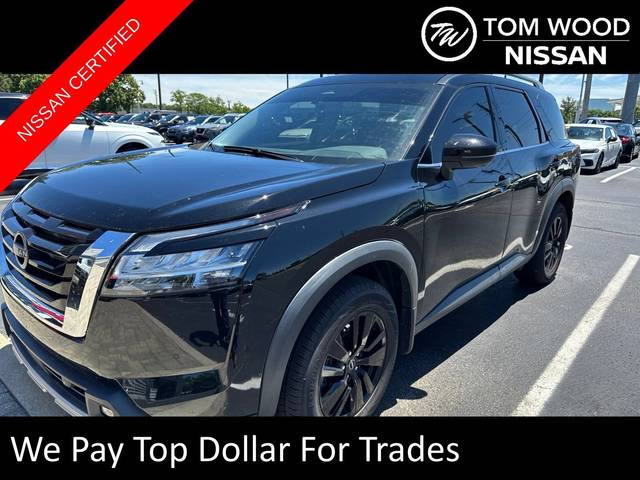2023 Nissan Pathfinder SL 4WD photo