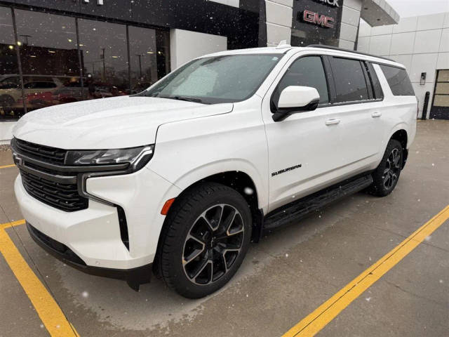 2022 Chevrolet Suburban RST 4WD photo
