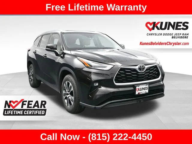 2022 Toyota Highlander XLE FWD photo
