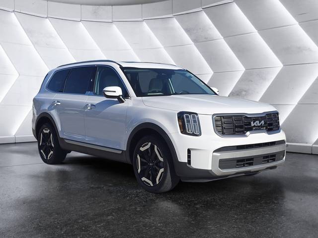 2023 Kia Telluride S FWD photo