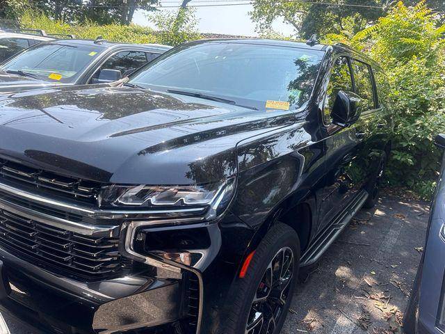 2022 Chevrolet Suburban RST 4WD photo