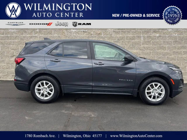 2022 Chevrolet Equinox LS FWD photo