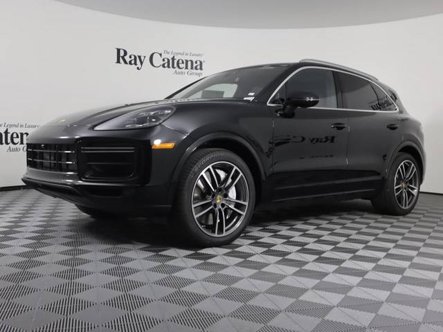 2023 Porsche Cayenne Turbo AWD photo