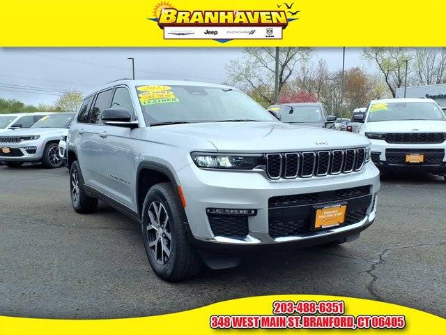 2023 Jeep Grand Cherokee L Limited 4WD photo