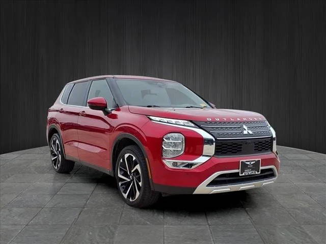 2023 Mitsubishi Outlander SE FWD photo