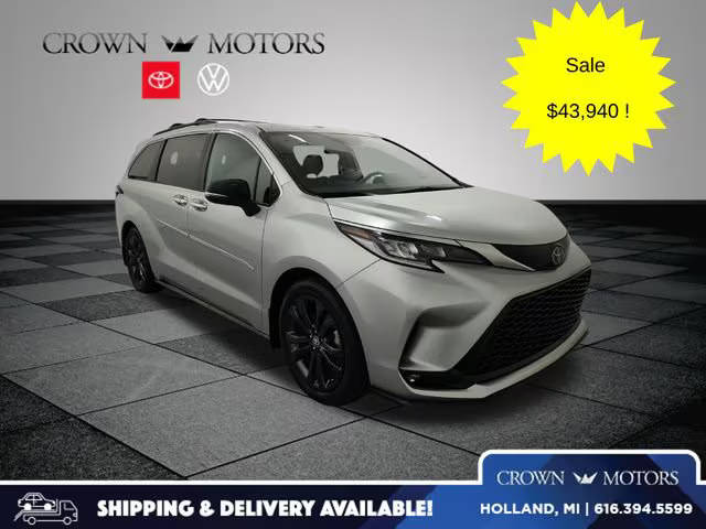 2023 Toyota Sienna XSE 25th Anniversary FWD photo