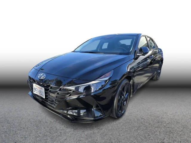 2023 Hyundai Elantra SEL FWD photo