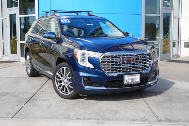 2023 GMC Terrain Denali AWD photo