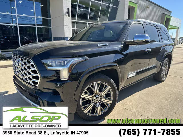 2023 Toyota Sequoia Capstone 4WD photo