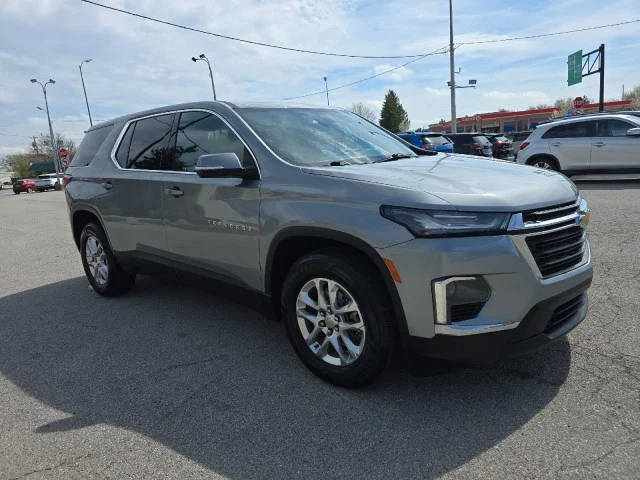 2023 Chevrolet Traverse LS FWD photo