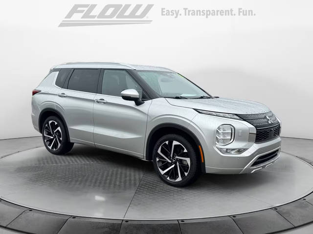 2022 Mitsubishi Outlander SEL 4WD photo