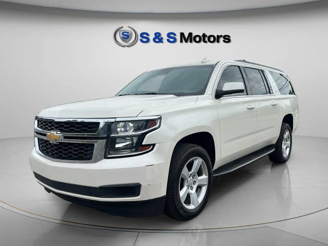 2015 Chevrolet Suburban LT RWD photo