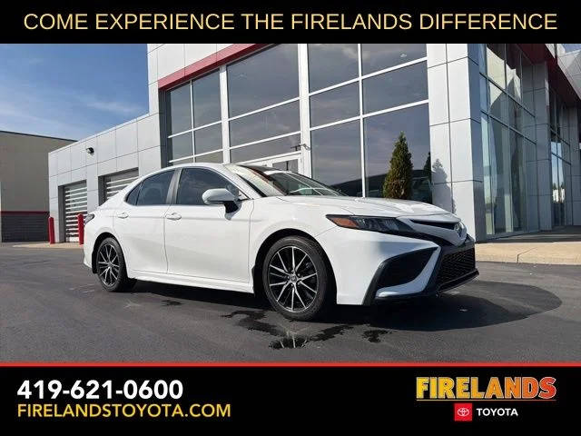 2023 Toyota Camry SE FWD photo