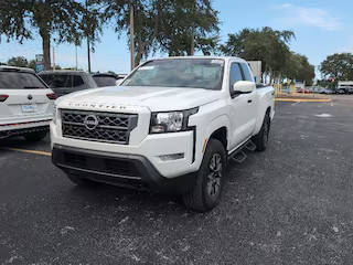 2023 Nissan Frontier SV 4WD photo