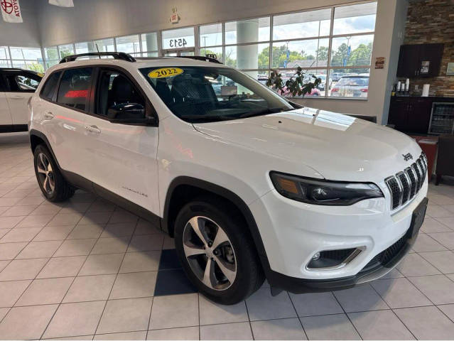 2022 Jeep Cherokee Limited 4WD photo