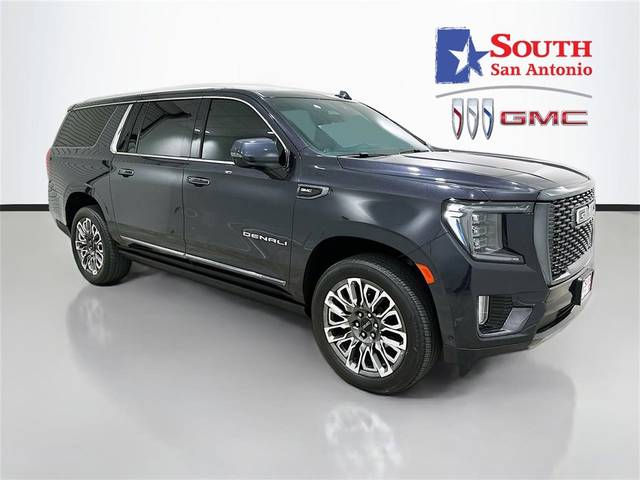 2023 GMC Yukon XL Denali Ultimate 4WD photo