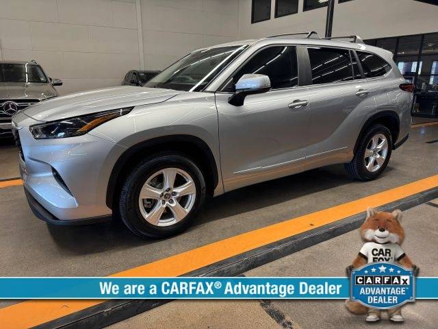 2023 Toyota Highlander L FWD photo