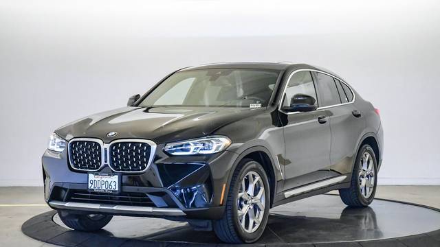 2023 BMW X4 xDrive30i AWD photo