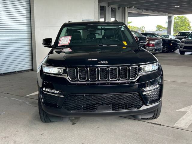 2023 Jeep Grand Cherokee Limited RWD photo