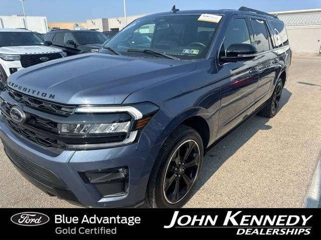 2022 Ford Expedition Max Limited 4WD photo