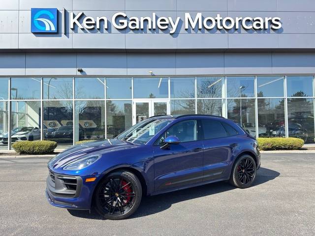 2023 Porsche Macan GTS AWD photo