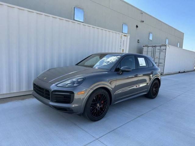 2023 Porsche Cayenne GTS AWD photo