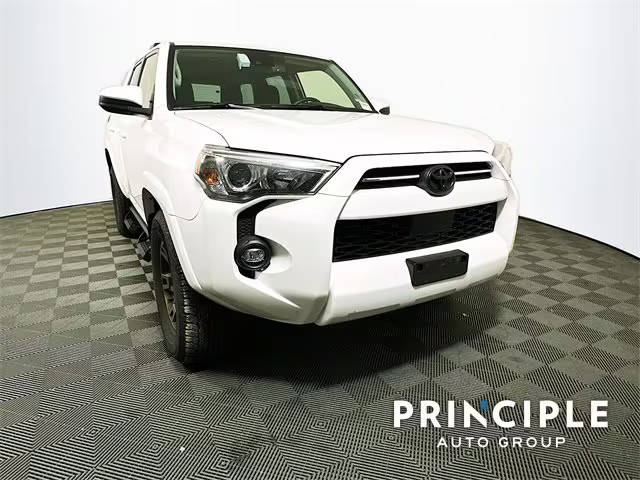 2023 Toyota 4Runner SR5 RWD photo