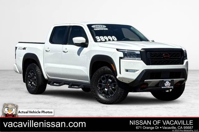 2023 Nissan Frontier PRO-4X 4WD photo