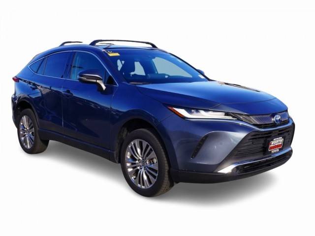 2022 Toyota Venza XLE AWD photo