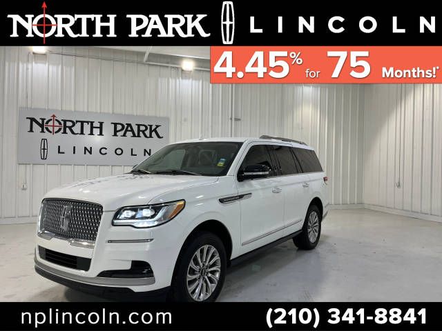 2022 Lincoln Navigator Standard RWD photo