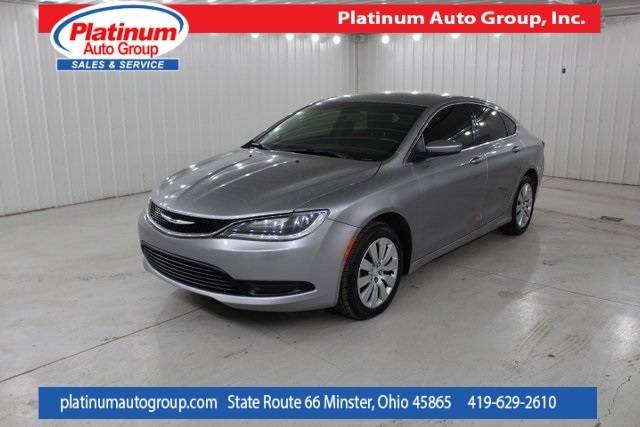 2015 Chrysler 200 LX FWD photo