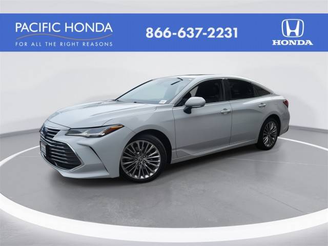 2022 Toyota Avalon Hybrid Limited FWD photo