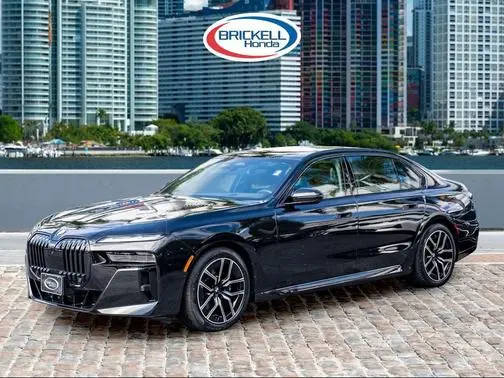 2023 BMW 7 Series 740i RWD photo