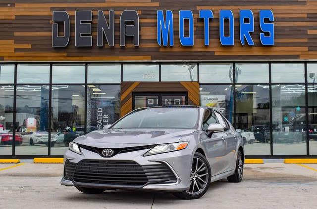 2023 Toyota Camry XLE V6 FWD photo