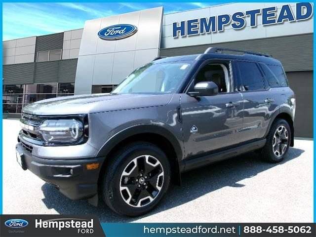 2022 Ford Bronco Sport Outer Banks 4WD photo