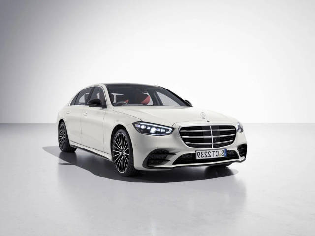2023 Mercedes-Benz S-Class S 500 AWD photo