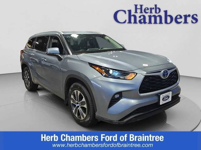 2022 Toyota Highlander XLE AWD photo
